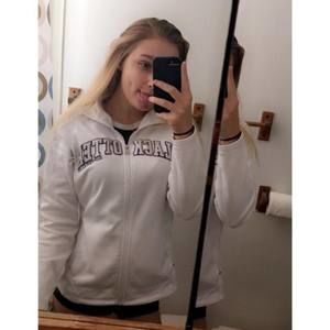 Meet your Posher, Bri